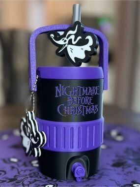 Nightmare Before Christmas Can Cooler with Zero Straw Topper and Tab Opener